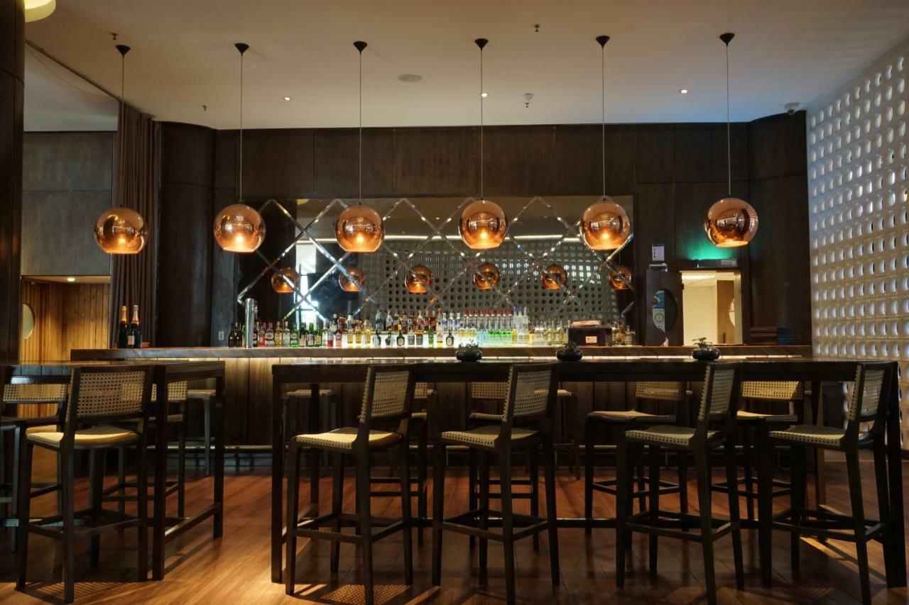 วิช โฮเต็ล ดา บาเอีย Hotel ซัลวาดอร์ ภายนอก รูปภาพ The bar at the hotel